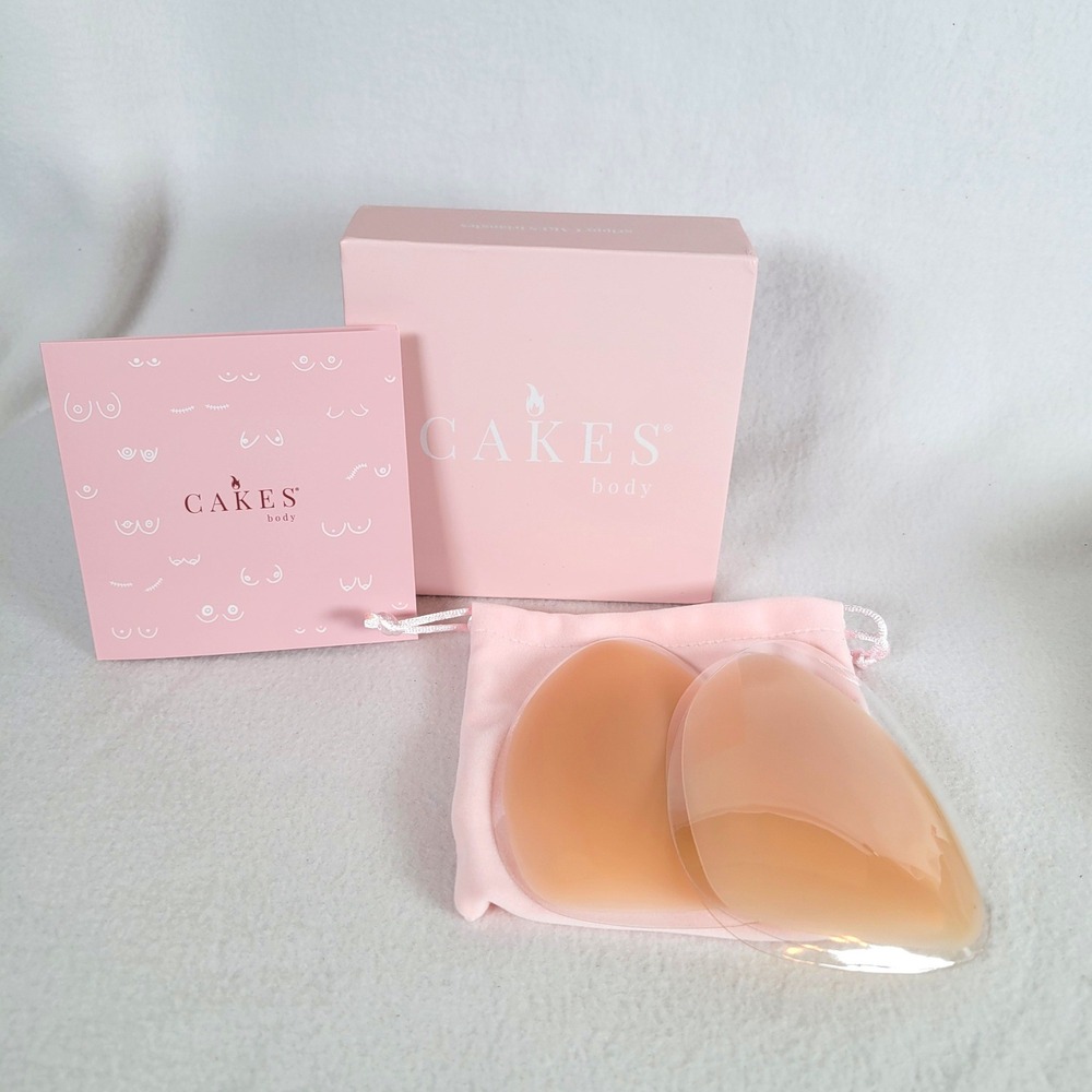 CAKES Body Womens Nipple Cover Non-Adhesive Grippy Silicone Triangles OS Honey